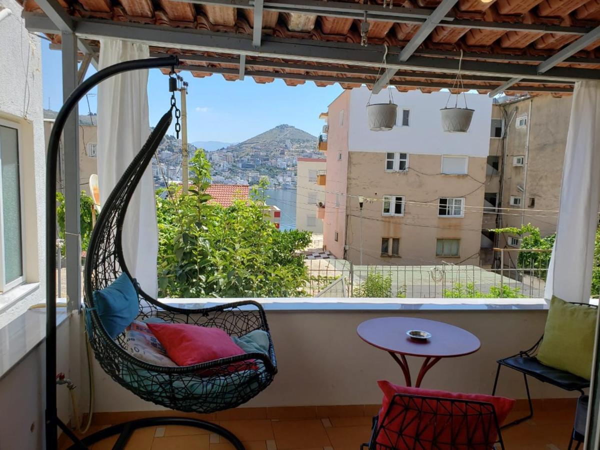 Loi Apartment Sarandë Esterno foto